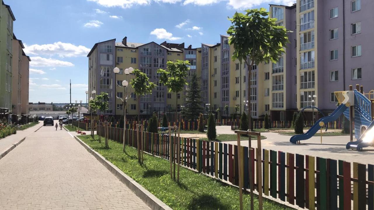 Новые Апартаменты В Жк Барский Yakushintsy Εξωτερικό φωτογραφία